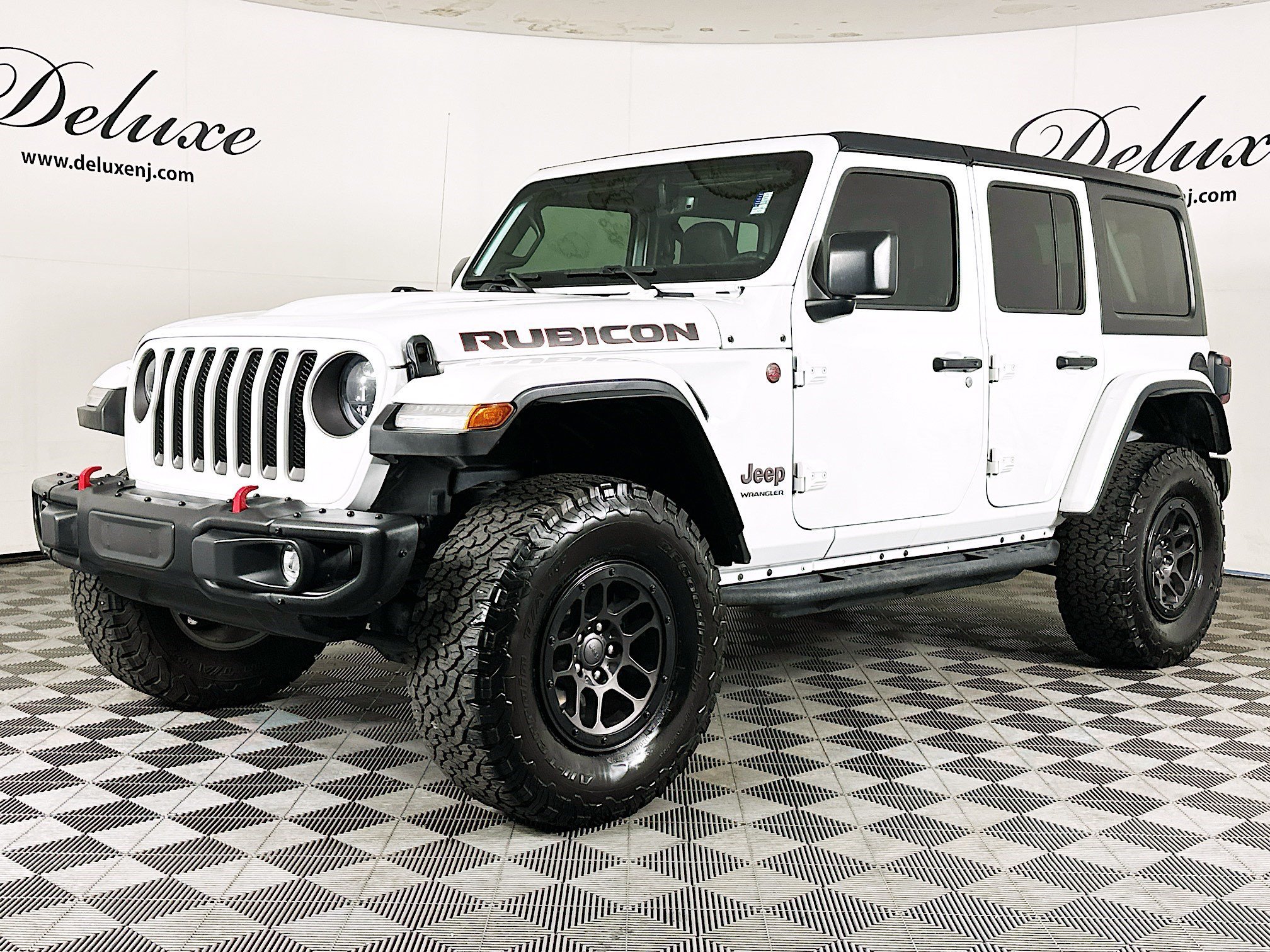 Used 2023 Jeep Wrangler Unlimited Rubicon w/ Xtreme 35 Tire Package AWD/4WD image 3