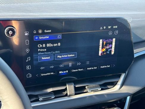 New 2026 Chevrolet Equinox LT w/ Convenience Package II FWD image 31