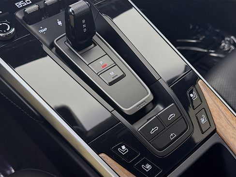 Certified 2020 Porsche 911 Carrera S w/ Sport Package image 20