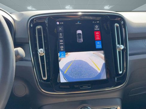 Certified 2023 Volvo C40 P8 Recharge Ultimate image 23