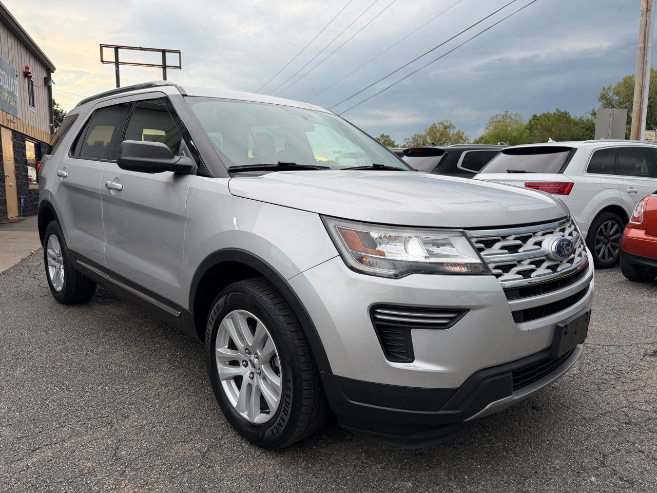 Used 2019 Ford Explorer XLT AWD/4WD image 7
