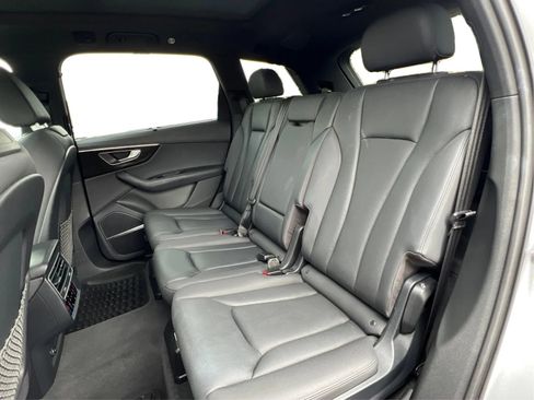 Used 2021 Audi Q7 3.0T Premium Plus w/ Executive Package AWD/4WD image 17