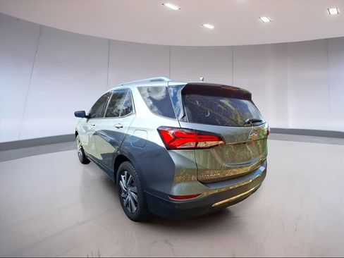 Used 2023 Chevrolet Equinox Premier image 3