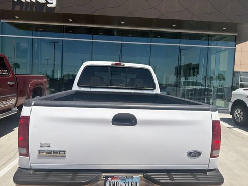 Used 2005 Ford F250 XLT RWD image 5
