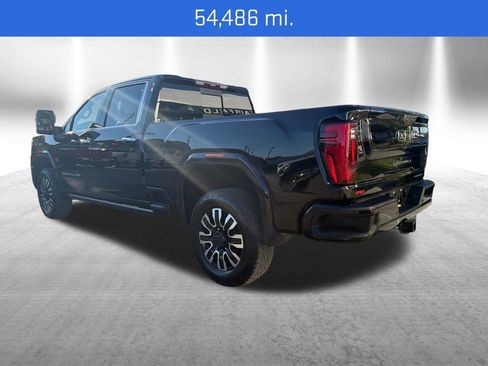 Used 2025 GMC Sierra 3500 Denali Ultimate AWD/4WD image 3