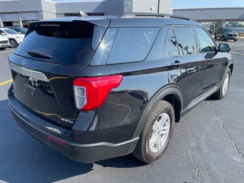Used 2024 Ford Explorer XLT AWD/4WD image 5