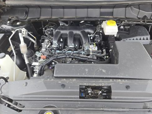 Used 2025 Nissan Pathfinder Platinum w/ Cargo Package AWD/4WD image 33