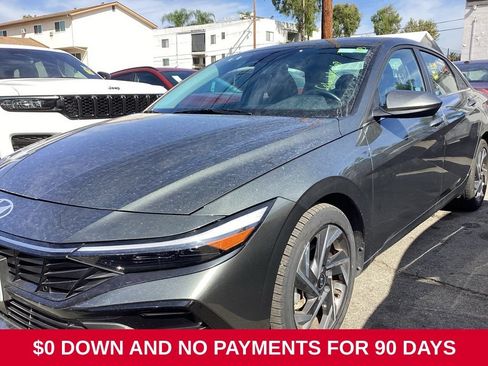 Used 2025 Hyundai Elantra SEL FWD image 1