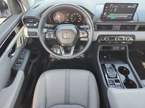 Certified 2025 Honda Pilot EX-L image 19
