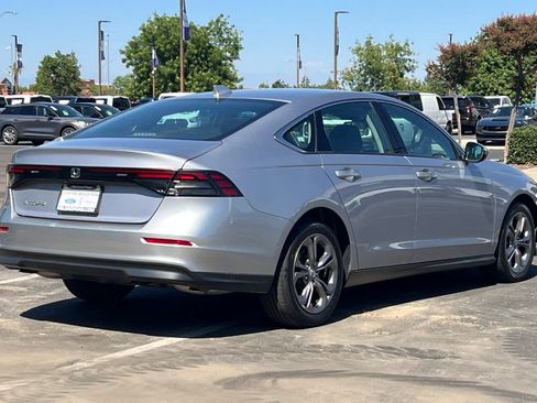 Used 2023 Honda Accord EX image 2