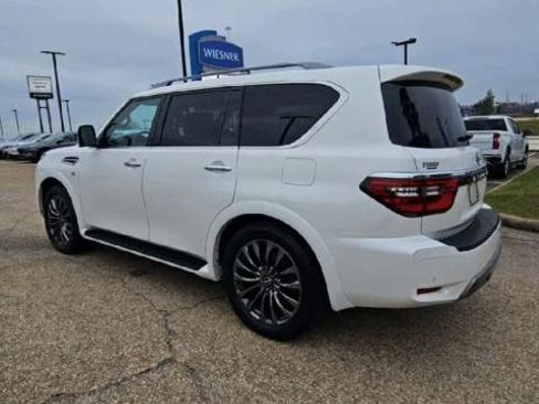 Used 2022 Nissan Armada Platinum w/ Captain's Chairs Package image 6