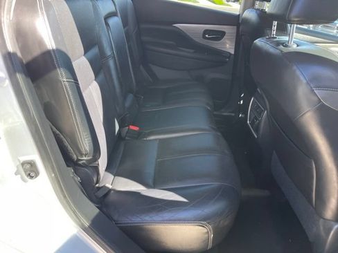 Used 2015 Nissan Murano Platinum w/ Platinum Technology Package AWD/4WD image 17