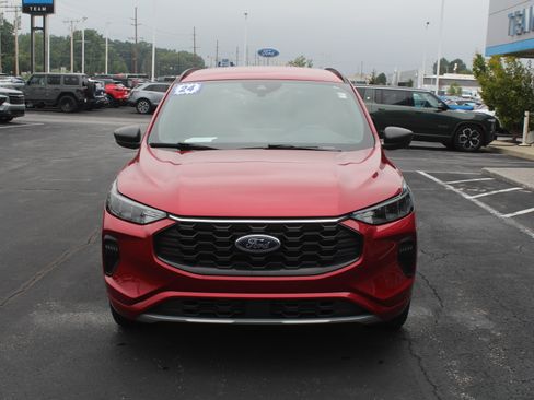 Used 2024 Ford Escape ST-Line w/ Tech Pack #1 AWD/4WD image 11