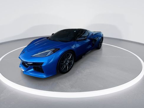 Used 2025 Chevrolet Corvette Z06 image 4