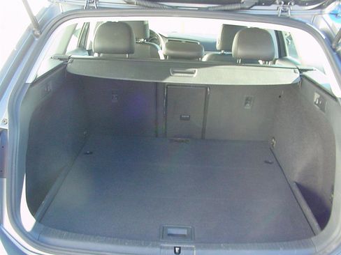 Used 2015 Volkswagen Golf SE image 35