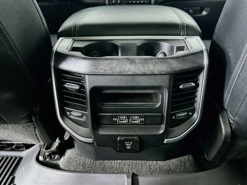 Used 2022 RAM 1500 Big Horn AWD/4WD image 22