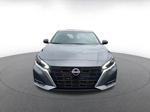 Used 2025 Nissan Altima 2.5 SV image 4