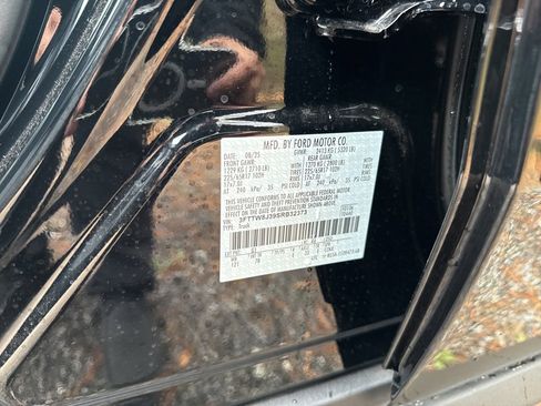 New 2025 Ford Maverick XLT w/ Equipment Group 301A image 15