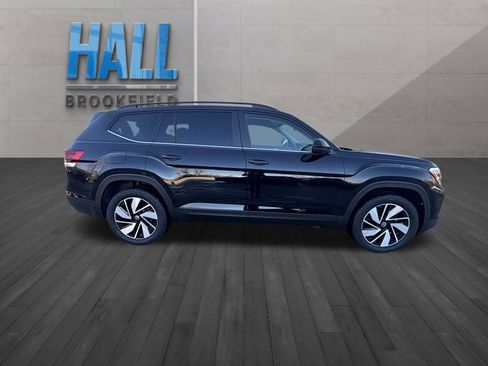 New 2026 Volkswagen Atlas SE image 8