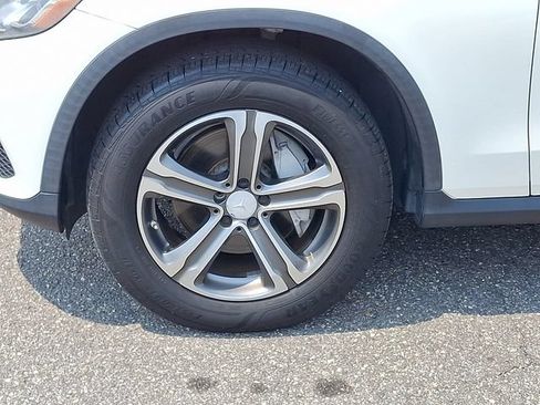 Used 2017 Mercedes-Benz GLC 300 image 28