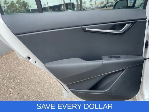 Used 2024 Kia Niro Wave FWD image 18