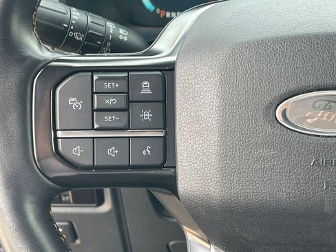 Used 2023 Ford Expedition Platinum AWD/4WD image 19