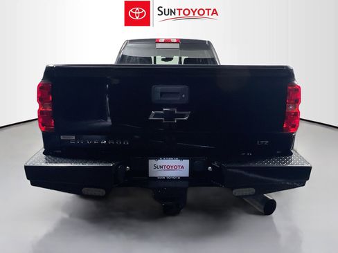 Used 2018 Chevrolet Silverado 2500 LTZ w/ Duramax Plus Package AWD/4WD image 5