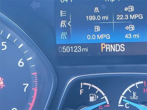 Used 2015 Ford Focus SE w/ Equipment Group 201A image 30