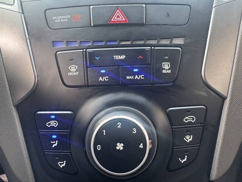 Used 2017 Hyundai Santa Fe Sport AWD/4WD image 31