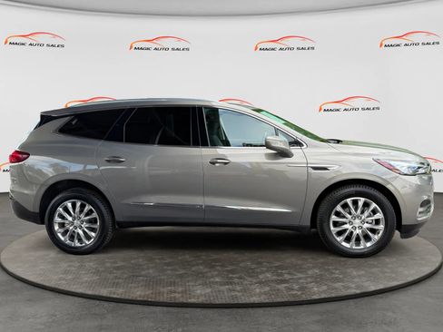 Used 2019 Buick Enclave Essence AWD/4WD image 6