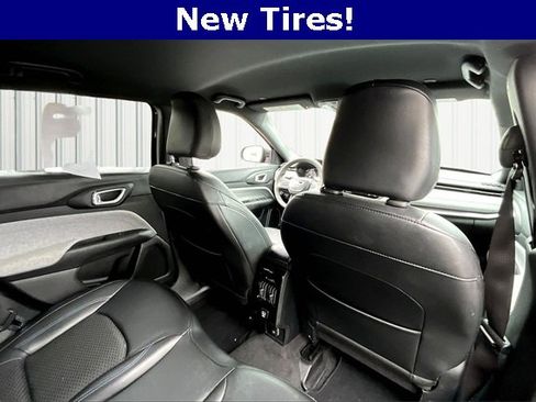 Used 2024 Jeep Compass Latitude image 26