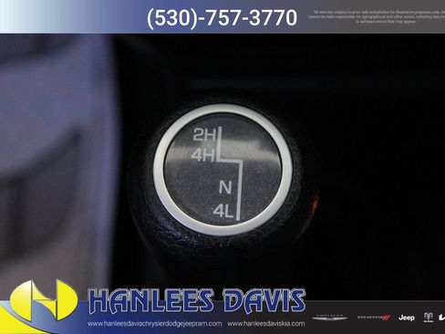 Used 2020 Jeep Wrangler Unlimited Sahara image 18