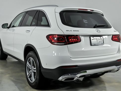 Used 2022 Mercedes-Benz GLC 300 4MATIC image 10