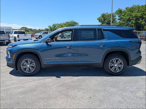 New 2026 Chevrolet Traverse LT w/ Driver Confidence Package FWD image 4