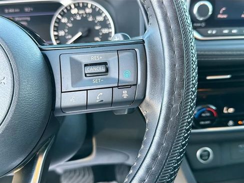 Used 2021 Nissan Rogue SV w/ Premium Package FWD image 37