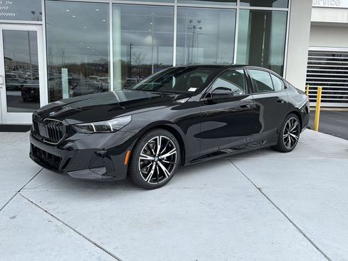 New 2026 BMW 530i w/ M Sport Package image 2