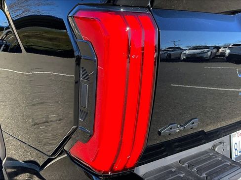 Used 2023 Toyota Tundra Limited image 28