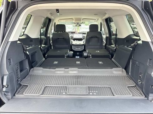 New 2026 Ford Expedition Active RWD image 12