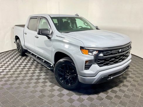 Used 2024 Chevrolet Silverado 1500 Custom w/ LPO, Dark Essentials Package AWD/4WD image 4