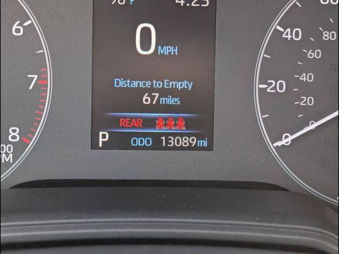 Used 2025 Toyota Corolla Cross L FWD image 19