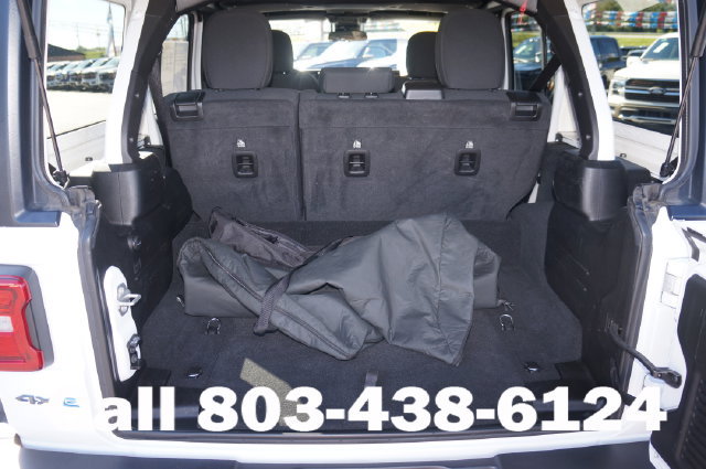 Used 2024 Jeep Wrangler Unlimited Rubicon 4xe AWD/4WD image 17