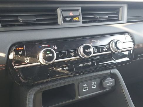 New 2025 Honda Pilot Sport image 24