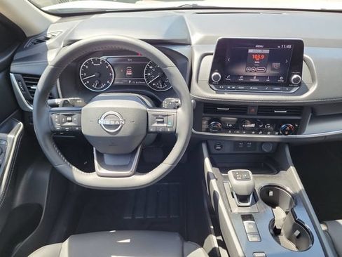 Certified 2025 Nissan Rogue SV w/ SV Premium Package FWD image 16
