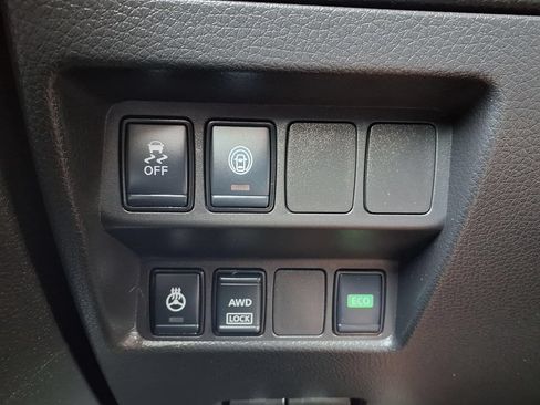Used 2019 Nissan Rogue Sport SV w/ All-Weather Package AWD/4WD image 17