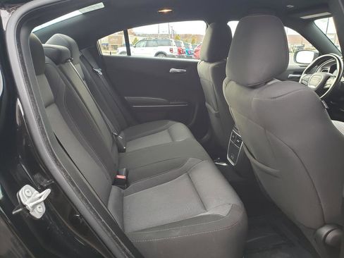 Used 2022 Dodge Charger SXT image 17