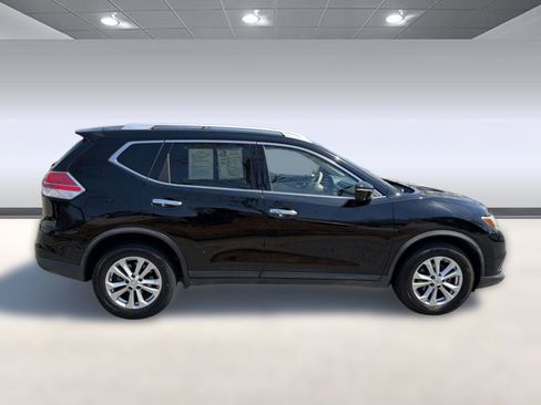 Used 2015 Nissan Rogue SV w/ SV Premium Package FWD image 8