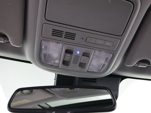 Used 2017 Honda Pilot Touring image 39