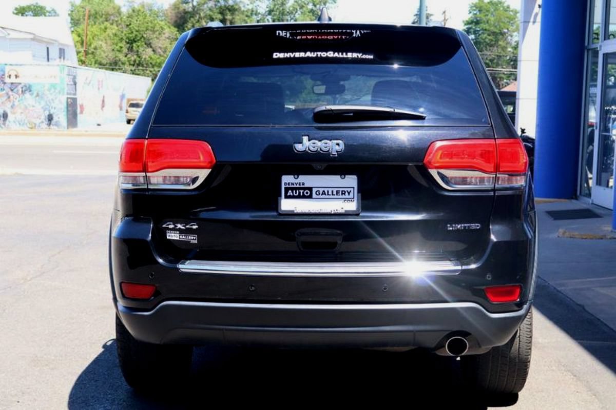 Used 2019 Jeep Grand Cherokee Limited AWD/4WD image 4