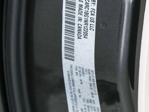 Used 2022 Chrysler Pacifica Touring-L FWD image 33