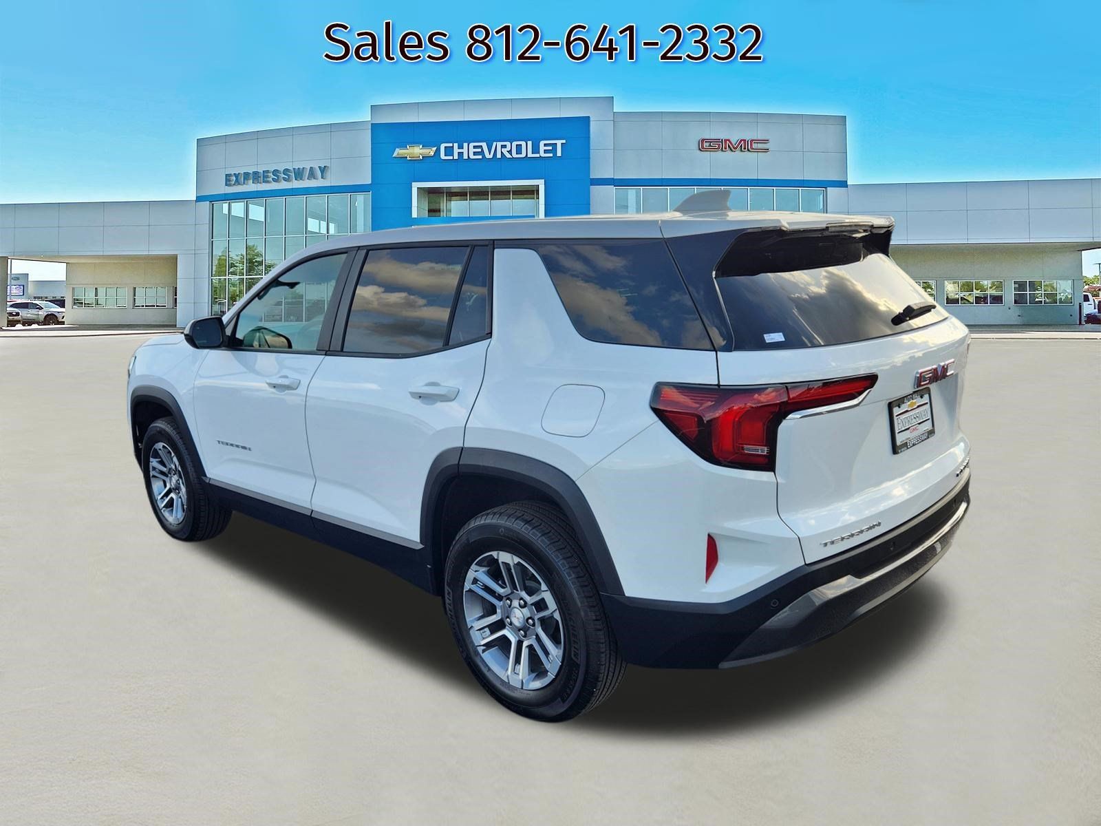 Used 2026 GMC Terrain Elevation FWD image 5